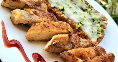  طرز تهیه نان سیر با سس آلفردو و مرغ + فیلم