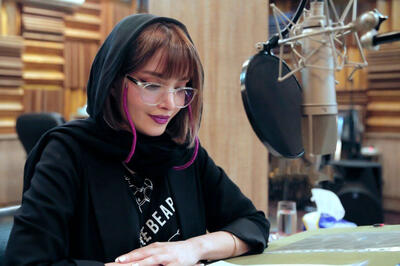  ژست صمیمی بهنوش طباطبایی بازیگر سووشون با گلاره عباسی بازیگر بامداد خمار در یک لوکیشن خاص+ عکس