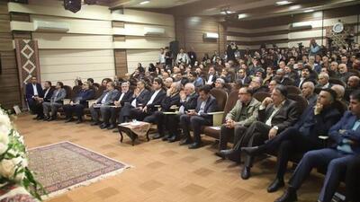  برگزاری دیدار فعالان و سرمایه‌گذاران اقتصادی استان کردستان با رییس‌جمهور