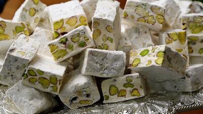  طرز تهیه گز آردی خانگی فقط با ۴ ماده اولیه