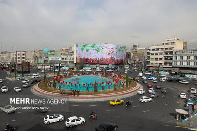  قابی از دیوارنگاره جدید میدان انقلاب + عکس