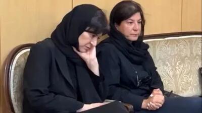  چیدمان لاکچری میز عزای مادر ریما رامین فر؛ با حضور ستاره‌ها و حلوای زعفرانی!