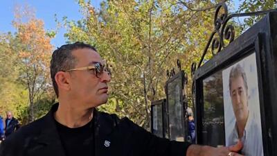  صحنه‌های احساسی از حضور پرویز برومند در مراسم سالگرد زنده‌یاد پورحیدری