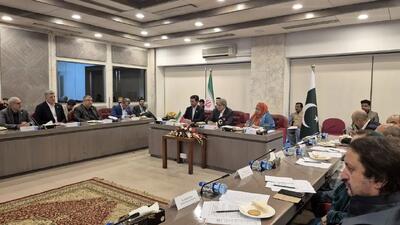  تاکید بر اجرای سریع توافقات ۱۲ سند همکاری با پاکستان