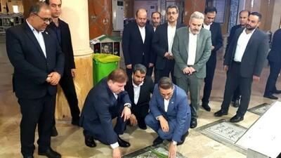  معاون رییس جمهور به شهدای بوشهر ادای احترام کرد