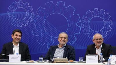  نماهنگ | با تغییر نگاه می‌توانیم بمانیم و ایران را بسازیم