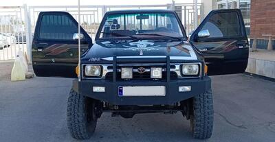  مزایده 2 دستگاه خودرو زیر قیمت (کمیته امداد) شامل : تویوتا هایلوکس ، پژو روآ