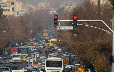 چراغ راهنمایی ۷۰ تقاطع تهران به سیستم پشتیبان برق مجهز شد + فیلم