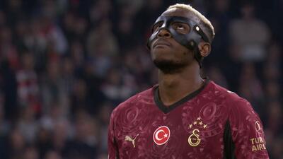  گل سوم گالاتاسرای به آژاکس (هت تریک اوسیمن - پنالتی)