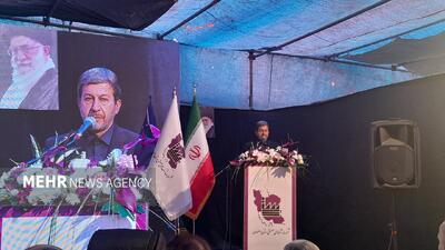  استاندار اصفهان: با اتحاد و مقاومت از شرایط سخت عبور می‌کنیم