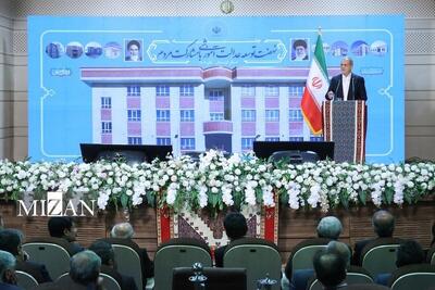  پزشکیان: انسان‌هایی که با وجود نیاز مالی، به ساخت آینده فرزندان این سرزمین کمک می‌کنند، قهرمانان واقعی کشورند