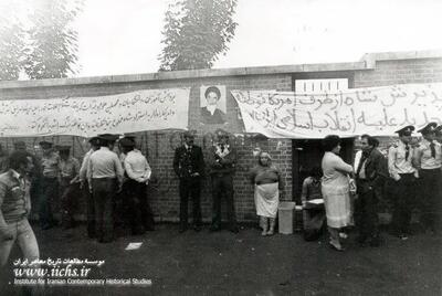  تصاویر کمتر دیده شده از تسخیر سفارت آمریکا در تهران + عکس