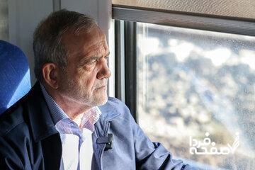  دیدار پزشکیان با جمعی از علما و روحانیون استان کردستان + تصویر
