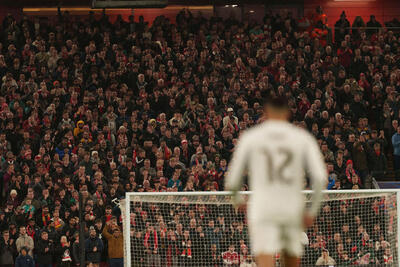  انتقاد روی کین از هواداران لیورپول: چرا بازیکن سابق‌تان را هو می‌کنید؟