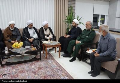  دیدار نماینده ولی‌فقیه در سازمان بسیج   با خانواده شهیدان نوفرستی و زیبا - تسنیم