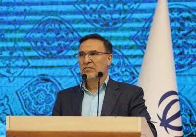  لزوم وحدت و جهاد علمی برای مقابله با استکبار - تسنیم