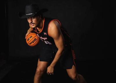  پارسا کابوی بسکتبال آمریکا با سبیل ایرانی! (عکس)