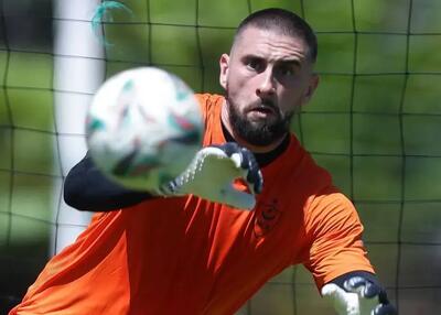  محبوبیت فزاینده الکسیس گندوز در الجزایر (عکس)