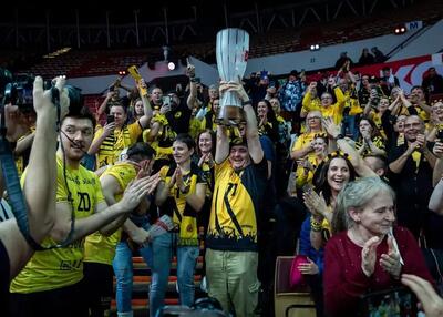  فتح اولین جام فصل با درخشش ویژه فوق‌ستاره