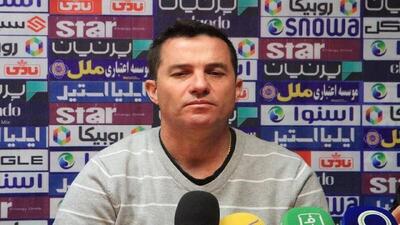  من به حواشی تیم استقلال خوزستان کاری ندارم/ لیگ ایران سخت و نزدیک به هم شده است