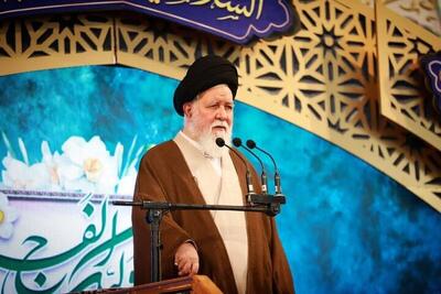  علم الهدی: رهبر ایران بزرگ‌ترین، قدرتمندترین و نیرومندترین رهبر در روی کره زمین است