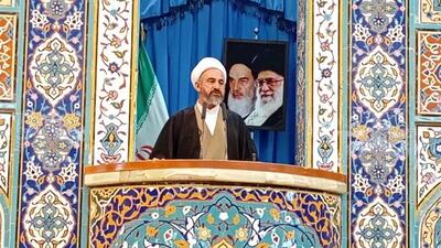  امام جمعه ایلام: قوی شدن در ابعاد نظامی، علمی و مدیریتی لازمه کشور است