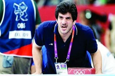  رسول خادم به منزل پدری مرحوم صابر کاظمی رفت