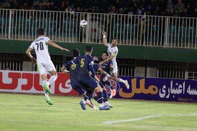  صدر جدول به  چادرملو و شاگردان اخباری رسید/ حسینی دست خالی به اراک بازگشت