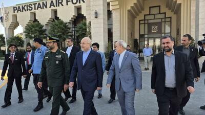  قالیباف وارد کراچی قطب اقتصادی پاکستان شد