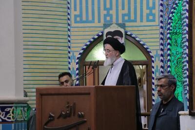  امام جمعه موقت یزد: وحدت و استقامت نیاز اصلی برای شکست دشمن است