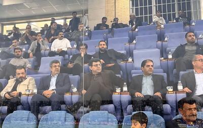  لیگ برتر فوتبال؛ حضور استاندار یزد در ورزشگاه/ شهید نصیری با گل چادرملو غرق در شادی شد