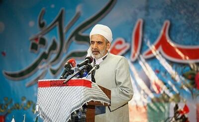  امام جمعە شهر سنندج: سفر بدون تشریفات رئیس جمهور بە کردستان نشان‌ از اراده جدی دولت برای حل مشکلات مردم داشت