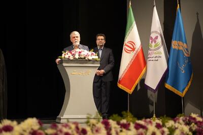  سید عباس صالحی؛ وزیرفرهنگ و ارشاد اسلامی: خانواده بیماران پروانه‌ای الگویی از «توانستن» هستند