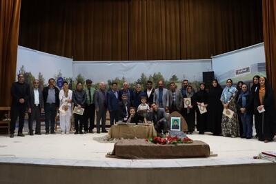  نمایش یک وجب خاک به ایستگاه پایانی رسید