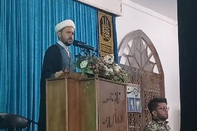  امام جمعه موقت سیریک: تبعیت از رهبری رمز پایداری ملت ایران است