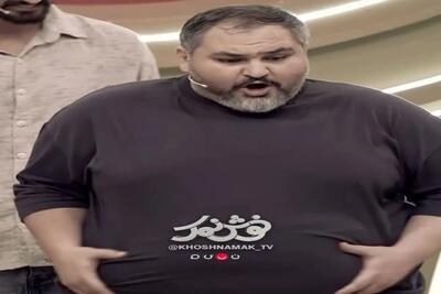  سکانس شاد؛ مرد شکمشو دست گرفته ادای ماشین لباسشویی های قدیمیو درمیاره عین ژله میلرزه