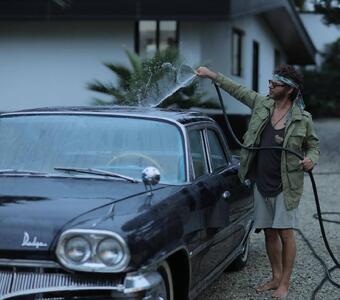  استایل متفاوت پیمان معادی در یک فیلم