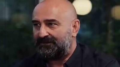  آقای بازیگر: اگر دشمن حمله کند تفنگ دست می‌گیرم