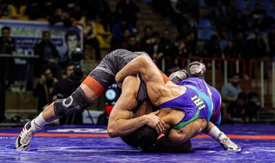  لیگ برتر کشتی آزاد؛ پیروزی میلی‌متری خیبر مقابل ستارگان پاس ساری