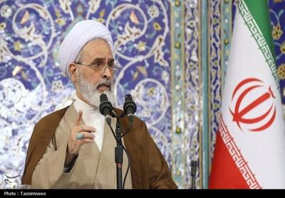  امام جمعه قم: هر تحرک دشمنان با پاسخ کوبنده مواجه می‌شود - تسنیم