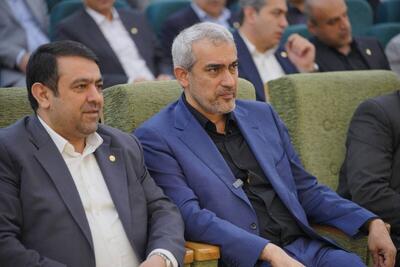  حضور وزیر اقتصاد در همایش بررسی عملکرد شش ماهه اول سال۱۴۰۴ بانک ملی ایران