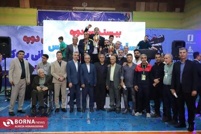  تیم آبادان قهرمان رقابت‌های بوکس کشور شد