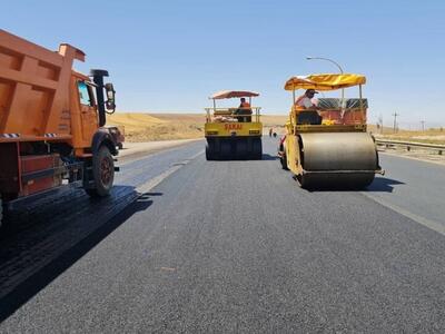  رستمی: پروژه‌های فعال راهداری در دشتستان با سرعت در حال اجرا است