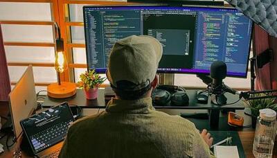  کدنویسی حسی؛ واژه سال 2025 واژه‌نامه کالینز