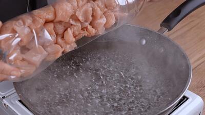  دستور پخت یک غذای خوشمزه با مرغ و ترفندهای جادویی برای طبخ آن !