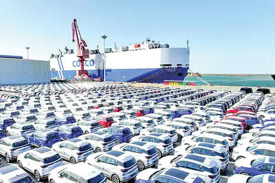  انتقاد مجلس از وضعیت تولید  و  واردات خودرو