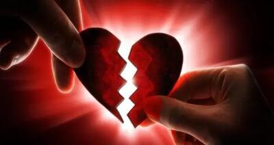  بازگشت ناگهانی شوهر به خانه، زن خیانتکار را رسوا کرد