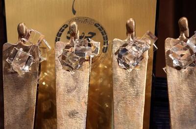  تجلیل از نمایندگان فرماندهی نیروی پدافند هوایی و سازمان هوا فضای سپاه در چهاردهمین دوره تندیس