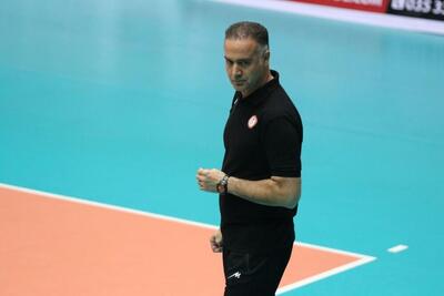  پیمان اکبری: نباید همیشه از تیم ملی والیبال انتظار برد داشت