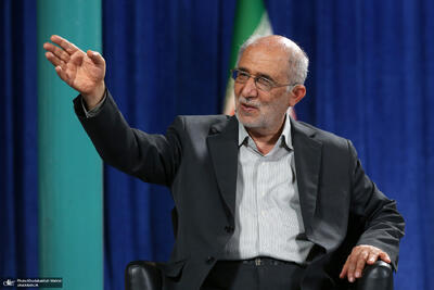  سردار علایی: نگاهمان غلط است که به اینجا رسیده‌ایم/ ما در دنیایی زندگی می‌کنیم که رئیس‌جمهور یک کشورش ترامپ است و نتانیاهو خونخوارترین آدم روی زمین در نزدیکی ماست